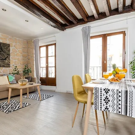 Bastille - Place Des Vosges - 30 Jours Min Apartment *